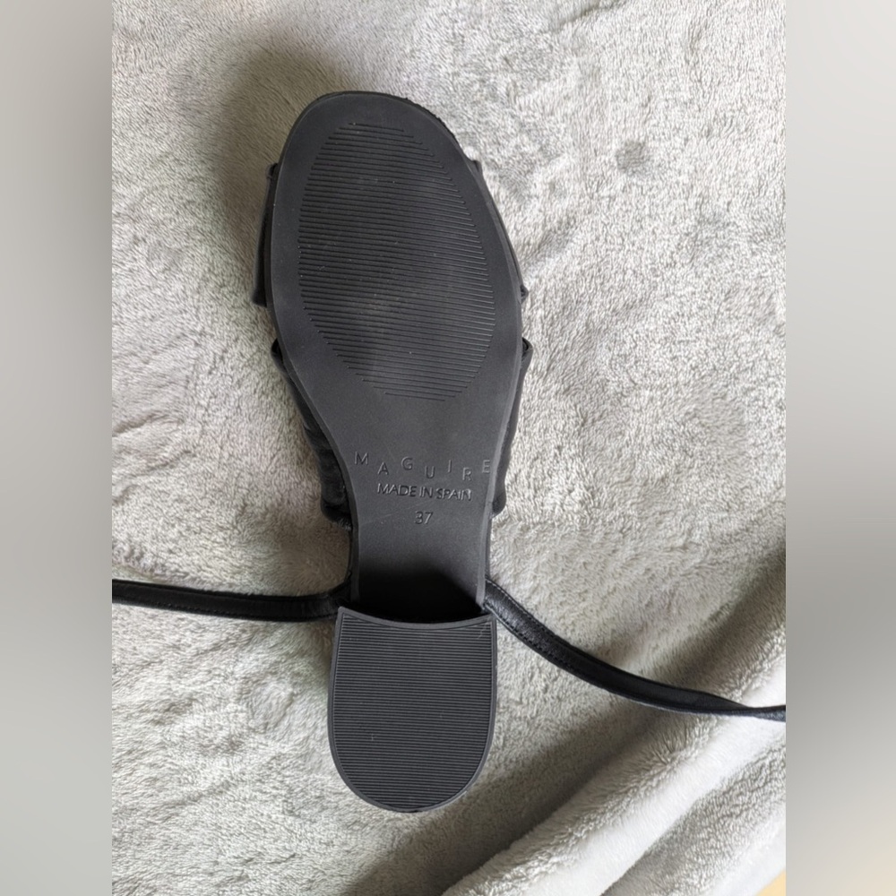 Mataro Black Sandals - Picture 4 of 6